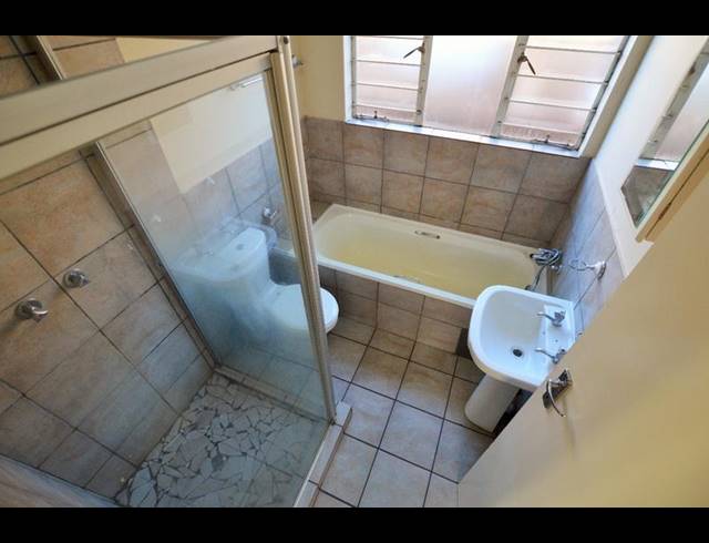 2 BEDROOM APARTMENT FOR SALE IN VAALPARK